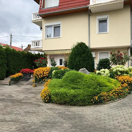 Jozsef House アパート ザラカロシュ
