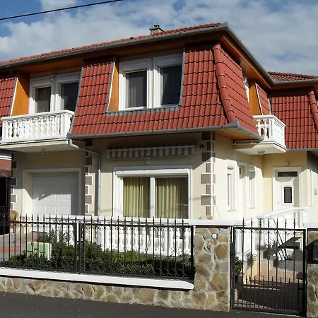 Apartman Jozsef House *
