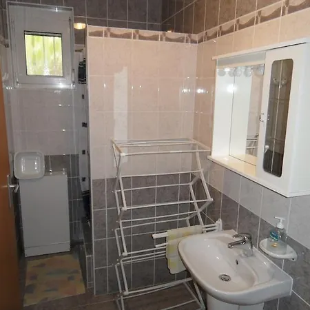 Apartman Jozsef House *