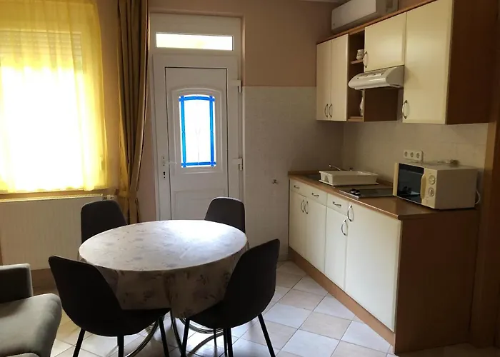 דירה Jozsef House *