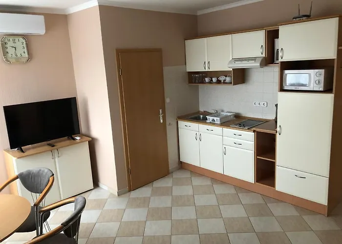 Jozsef House דירה *