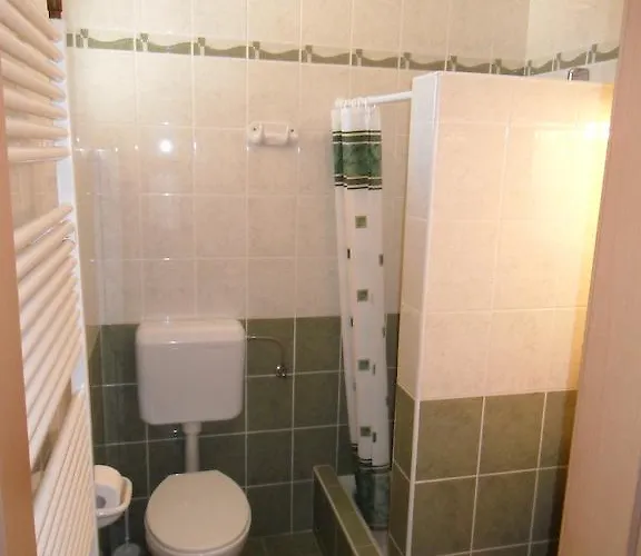 Jozsef House דירה *